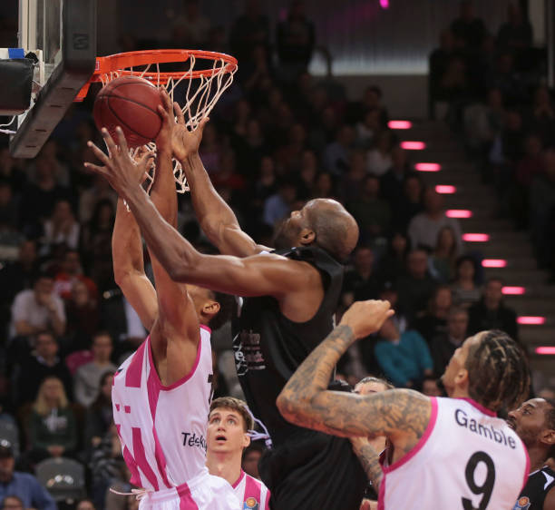 在旧主球队 在旧主球队