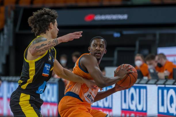 速反击中 速反击中