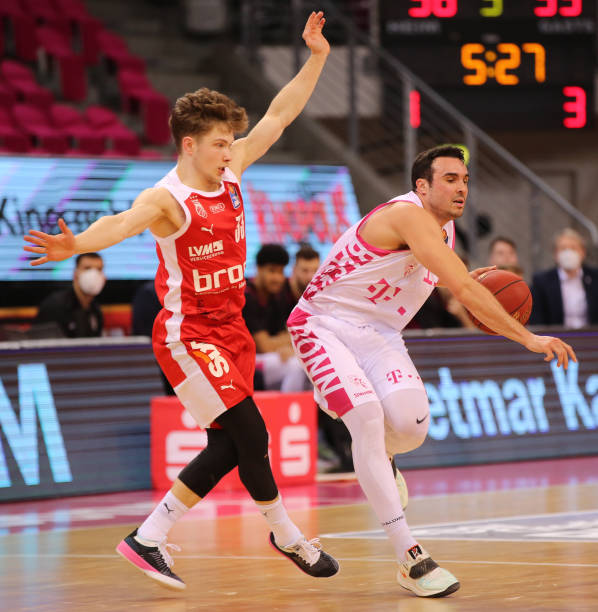 龄的沉稳和 龄的沉稳和