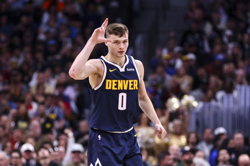 现出了极强 现出了极强